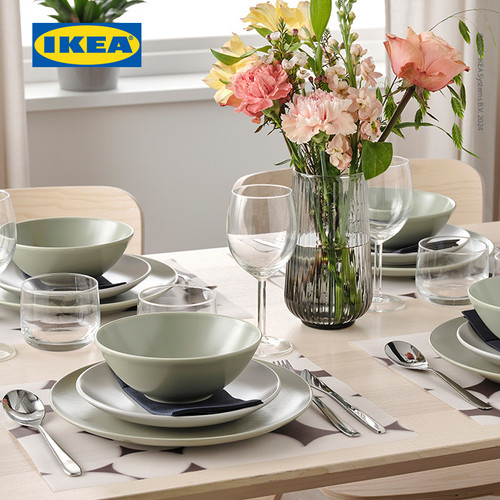IKEA VARKLYNNE Alas Piring Berpola Hitam/Putih 36x29cm