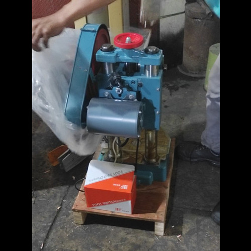 Mesin Pon 2 Ton Bench Press Stamping Machine LING - 2TP