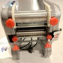 Mesin Giling Mie Listrik Mesin Pembuat Mie Listik DSS-200(2mm & 4mm)