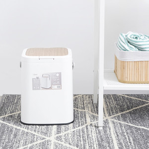 Informa 10 ltr Tempat Sampah Dengan Handle Magic Push