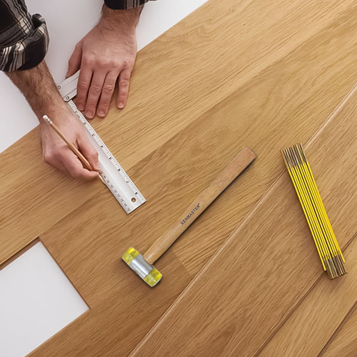 Kenmaster Palu Karet 25mm Gagang Kayu Kuning 2 Sisi