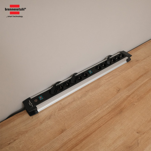 Stop Kontak Kabel Extension Terminal Listrik 12 Lubang Brennenstuhl Premium Alu Line Technics 12 Socket 3m / Colokan Listrik Kabel Ekstensi 3 Meter dengan switch On Off -1391000012 New Model