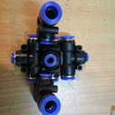FITTING TEE REDUCE PNEUMATIC SELANG 12MM KIRI KANAN 10MM BAWAH