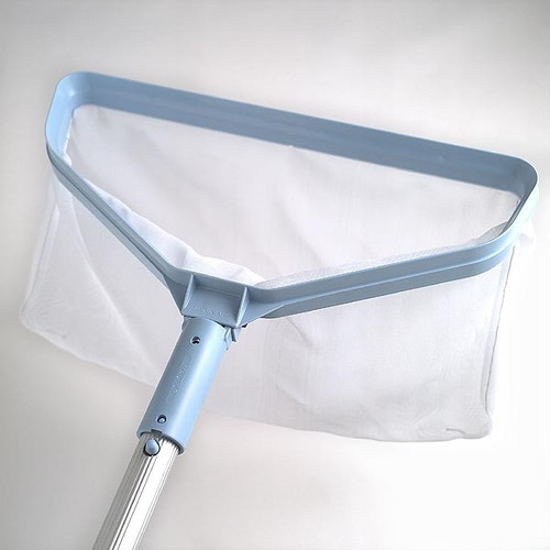 Pengeruk Daun Kolam Renang | Leaf Rake Waterco