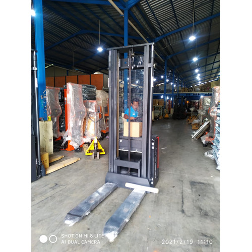 Sracker Full lectric Noblelift cap 1.5 Ton 3.4 m garansi termurah 2023