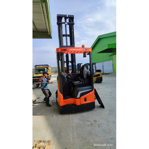 Forklift Reach Truck cap 2 ton Tinggi 6 m Noblelift harga termurah