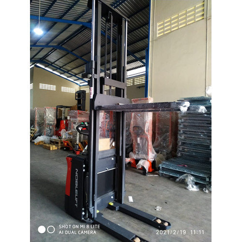 Sracker Full lectric Noblelift cap 1.5 Ton 3.4 m garansi termurah 2023