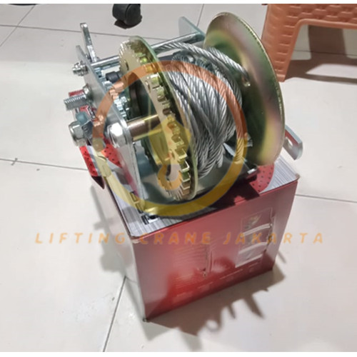 Hand Winch Manual Boat Winch Capacity 2500Lbs + WIre Rope YELI