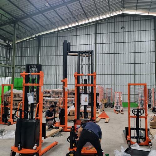 Semi Electric Hand Stacker 1.5 ton 2 Meter - MERK HAND LIFT - Semi electrik Stacker Kapasitas 1.5 Ton Tinggi Angkat 2 Meter