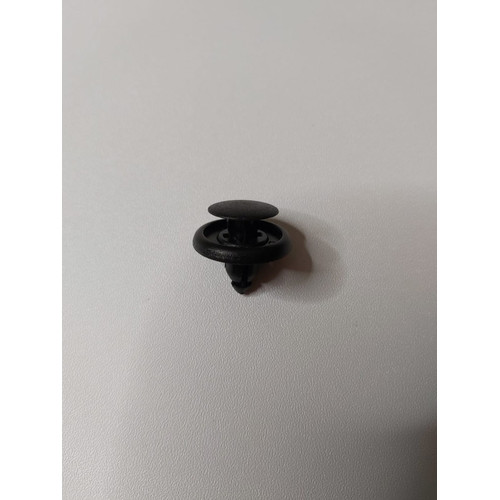 KANCING KLIP LINER FENDER MOBIL TOYOTA YARIS LAMA / LAND CRUISER B15