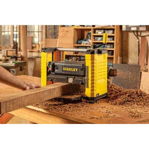 Stanley Thickness Planner / Mesin Serut Kayu 1800W STP18