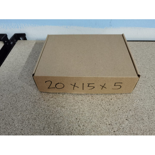 Kardus Diecut Pizza Polos-20x15x5 TERMURAH
