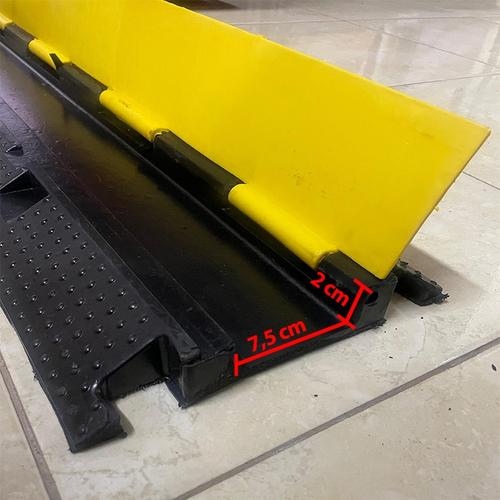 Polisi Tidur Pelindung Kabel / Speed Bump Cable Ramp Protector 1 Line