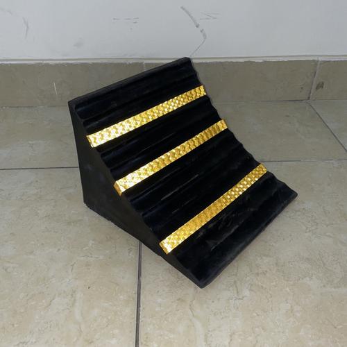 Wheel Chock 6 Kg / Pengganjal Roda 24 x 25 x 17.5 cm