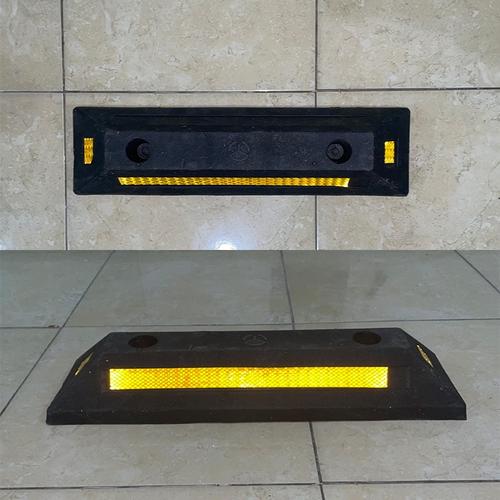 Wheel Stopper Rubber / Pengganjal Ban / Batas Parkir TNT-WS02