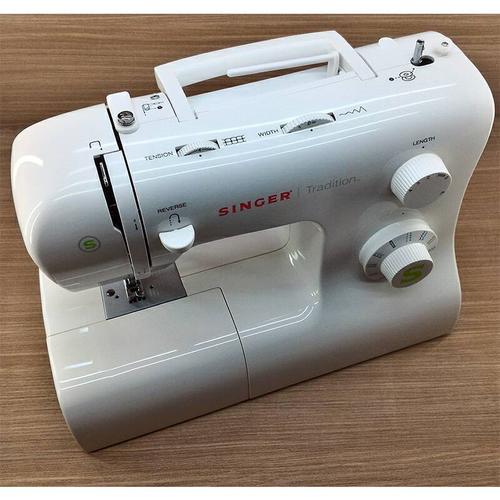 Mesin Jahit SINGER 2273 Tradition Portable Multifungsi