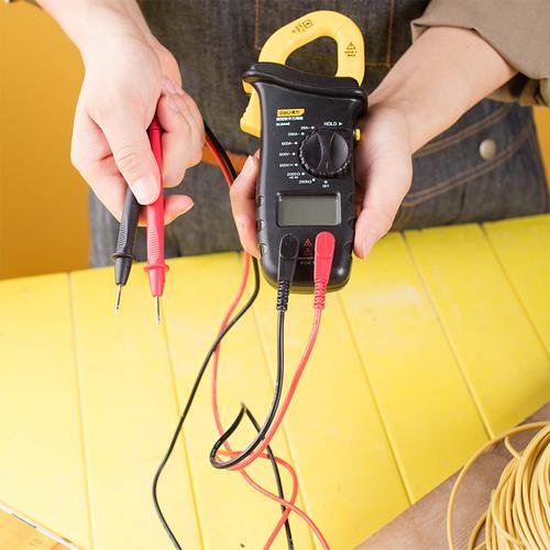 Deli Multimeters /Alat Ukur Arus Listrik Digital 600V AC DC DL8440