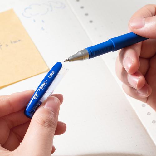 Deli Gel Pen Pulpen Gel 0.5mm Pegangan Anti Slip Penulisan Halus EG64