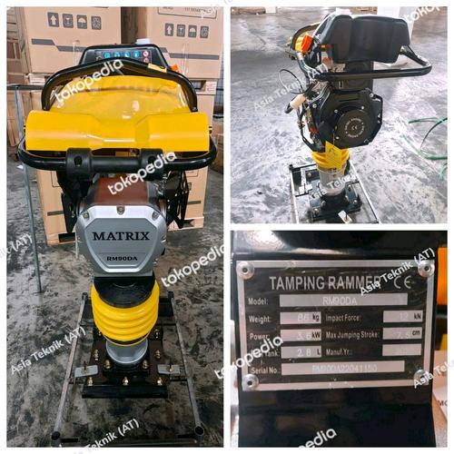 Stamper Kuda Diesel Mesin Pemadat Tanah / Tamping Rammer Diesel