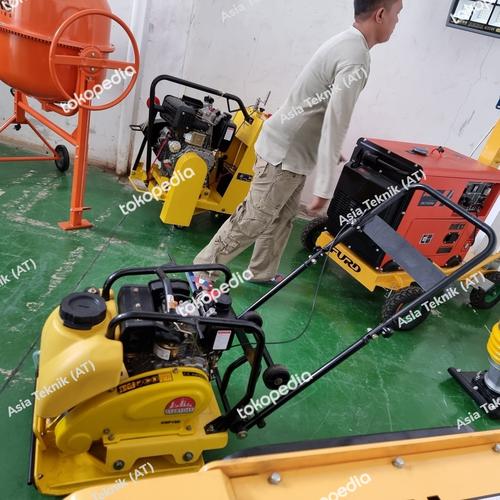 stamper kodok diesel water tank / plate compactor diesel terbaik