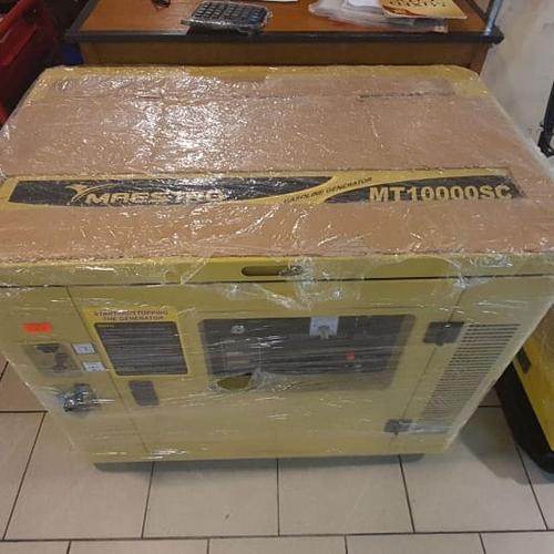 genset silent 10 kva bensin. 7500 watt MT10000