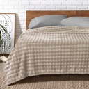 Informa 240X220 Selimut Polyester Willow - Cokelat Oxford Tan Blanket Kain Penghangat Tubuh Aksesoris Tempat Tidur Bedroom Accessories Perlengkapan Kamar Tidur