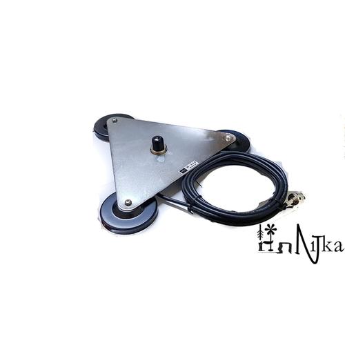 D Antenna A1131 Bracket Magnet Segitiga Antena Mobil Radio Komunikasi