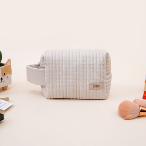 [EZO.0800978] AZKO Ataru Boxy Pouch Kosmetik Pu Ts Makeup Dan Skincare Organizer Alat Dandan Storage Bag