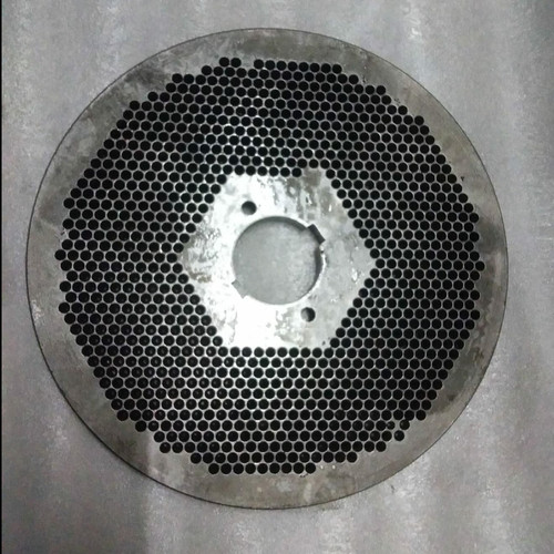 [EZM.0700073] Mahkota Filter/Saringan Mesin Cetak Pellet Pakan Ternak 3mm