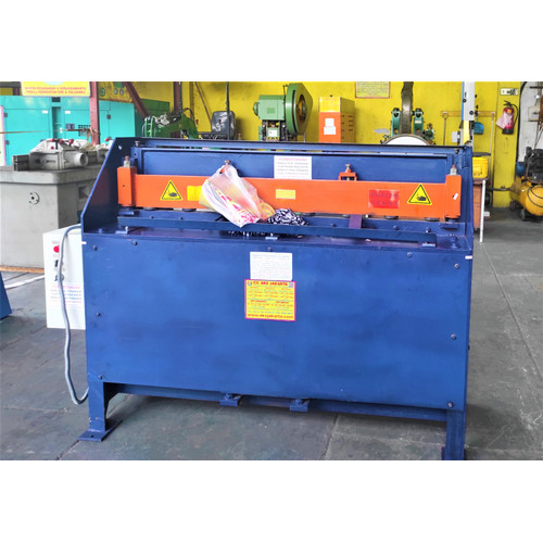 [EZM.3603084] Shearing Mesin Potong Plat 3x1300mm Shearing Gearbox GN3013PS