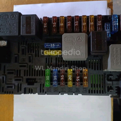 FRONT SAM MERCEDES BENZ W211 / FUSE BOX / DRIVER SAM