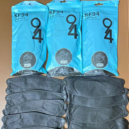MASKER KF94 ISI 10 PC HITAM/PUTIH MODEL KOREA 4PLY