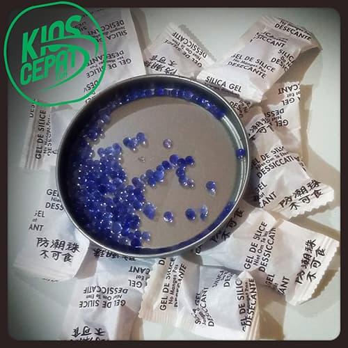 [EZM.1120504] SILICA GEL BLUE 1kg (Sachet 2gr)