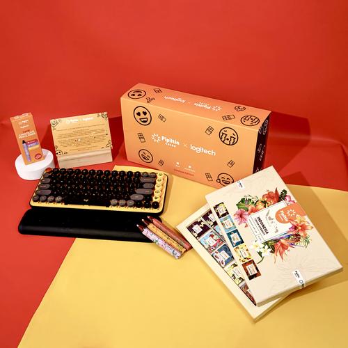 [EZO.8500169] Logitech X Pipiltin - Gift Box Ramadan Hampers Pop Keys