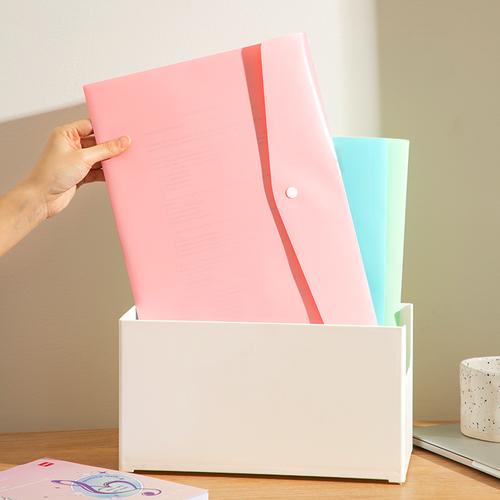 [EZO.7001669] Deli Map Plastik / Map Kancing / File Bag A4 Warna Pastel EF554