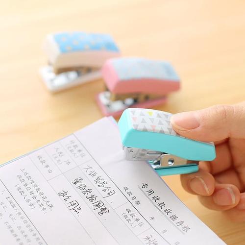 [EZO.7002578] Deli Mini Stapler Set #12 isi 24/6 26/6 0456