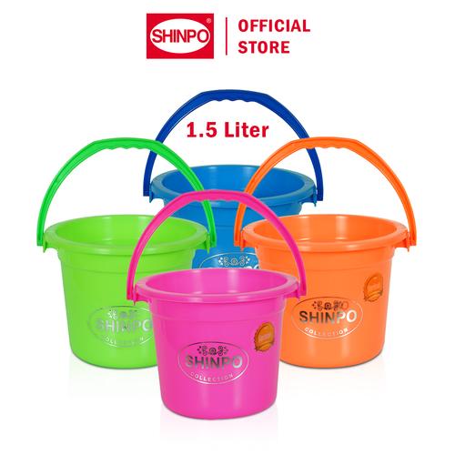 [EZM.6500244] SHINPO Wadah Air / Ember Kecil 1.5 Liter Ember Deluxe Dengan Handle Tidak Mudah Pecah SPO-SIP-105 Varian Warna