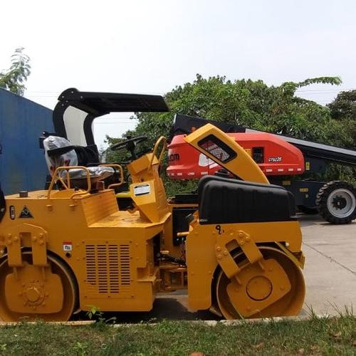 [EZM.1392034] Telescopic Boom Lift