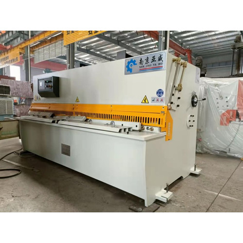 [EZM.3700469] Hydraulic Pendulum ( CNC ) Shearing Machines 6x3200