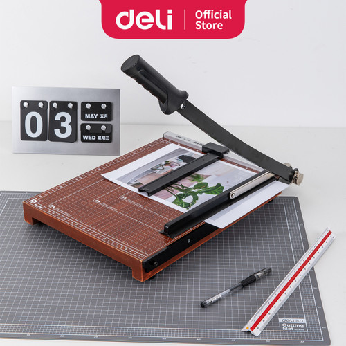 [EZO.7002596] Deli Paper trimmer pemotong kertas 8003