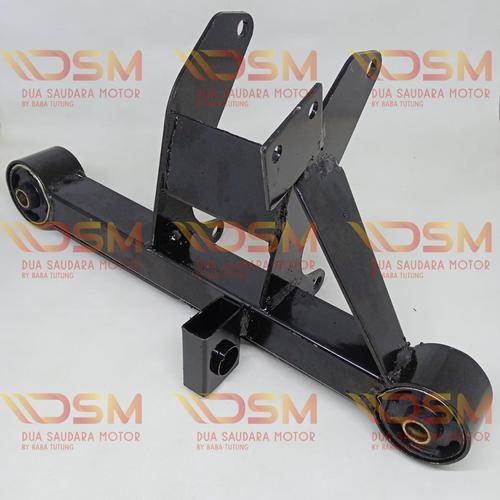 [EZM.1150834] Dudukan Mesin Belakang Engine Mounting Viar Roda Tiga Karya 300 cc