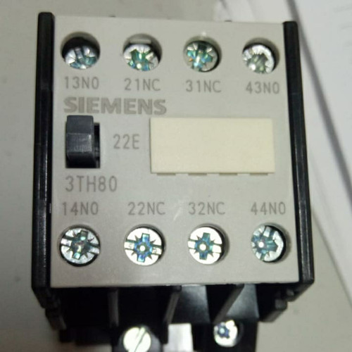 [EZM.5800479] Kontaktor Contactor Relay Siemens 3TH80 3TH8022 24V 110V 220V 380V