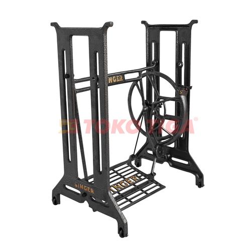 [EZO.0301464] Kaki Genjot / Enjot Mesin Jahit Tradisional Kepala Hitam