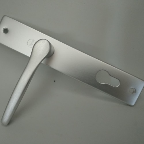 Gagang Pintu YALE AP 205 SET